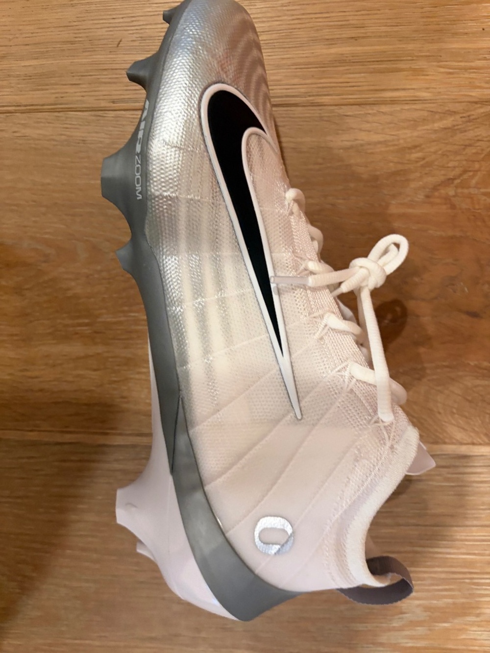 Oregon duck football cleats size 10.5-13